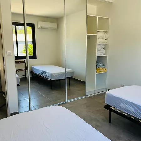 Holiday home Maison 3 Proche De La